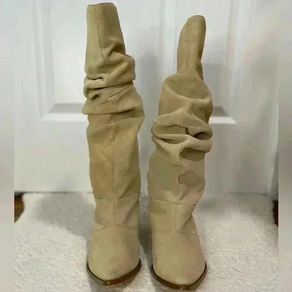 Chinese Laundy Winner Dusty Beige Suede
Pointed Toe Slouch Boots Size 8 - Picture 3 of 12